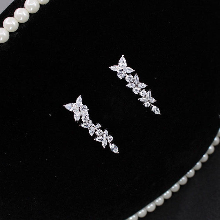 JaiDee Grace – 18K White Gold Moissanite Diamond Drop Earrings